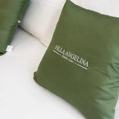 Casa de hóspedes Angelina 4*